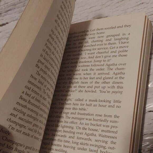 3/$13 Agatha Raisin and the Quiche of Death by M.C. Beaton - Picture 2 of 3